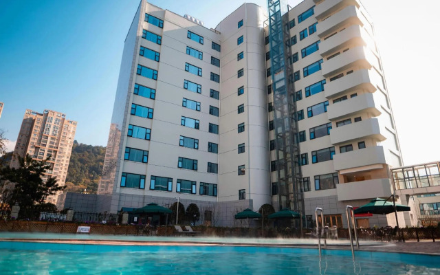 Shimian Hot Spring Hotel