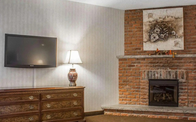 Quality Hotel & Suites