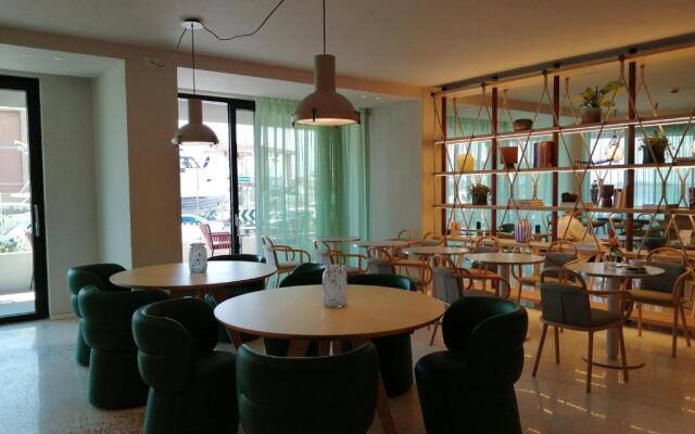 Laguna Faro Suites - Adults Only & Free Beach