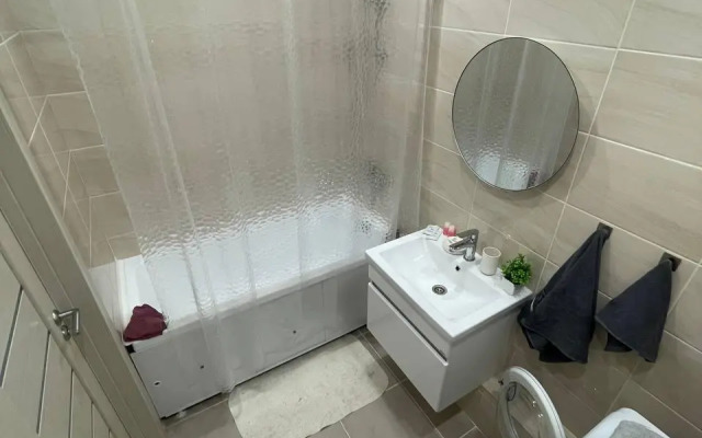 Апартаменты на улице Академика Ландау  дом 32