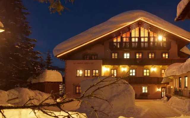 Hotel Lech & Residenz Chesa Rosa