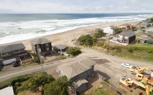 Neptune Beach - 3 Br Home