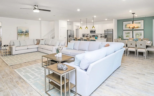 Upstay - Magic Mansion w Pool-spa-cinema-games