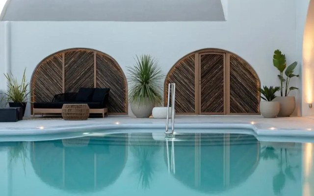 Hom Santorini
