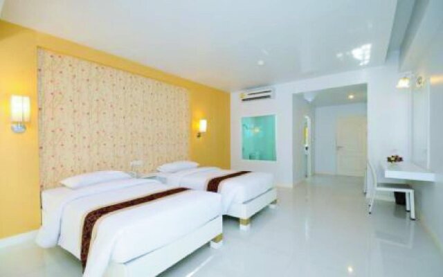 Aunchaleena Grand Hotel