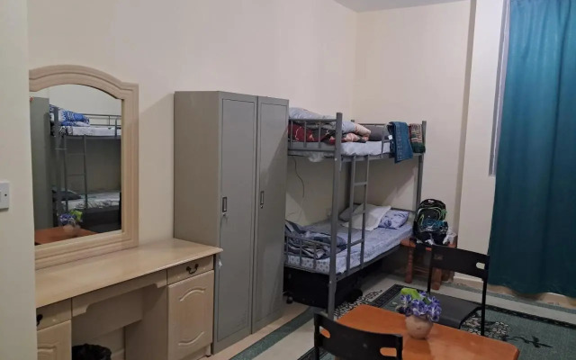 Top House Hostel