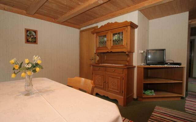 Cozy Apartment in Reith Im Alpbachtal with Balcony