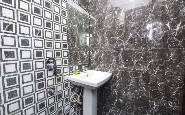 De Sivalika Howrah by FabHotel