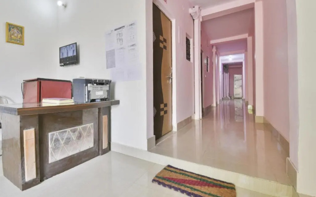 Sumit Guest House by OYO Rooms