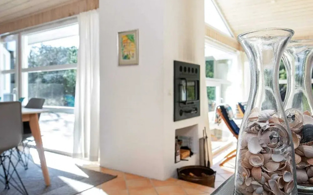 6 Person Holiday Home in Albaek