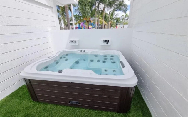 Villa Excellance Beach & Wavepool Resort