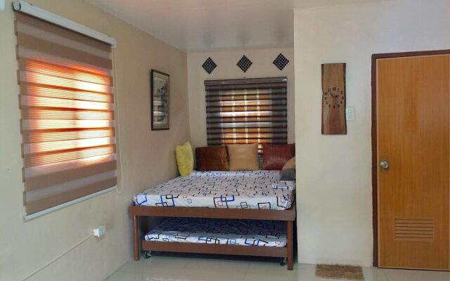 Evangeline Garden and Lodge