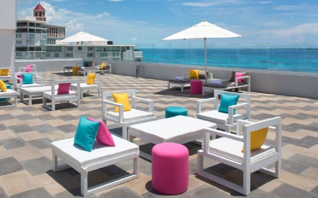 Aloft Cancun