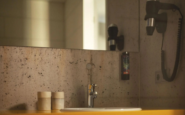 Holiday Inn - the niu, Form Stuttgart Feuerbach by IHG