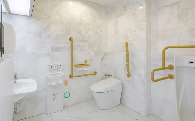 Toyoko Inn Imba Nihon-idai Ekimae