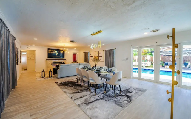 Villa Velvet