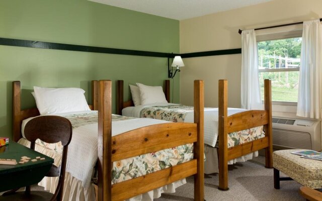 Inn & Spa at Cedar Falls