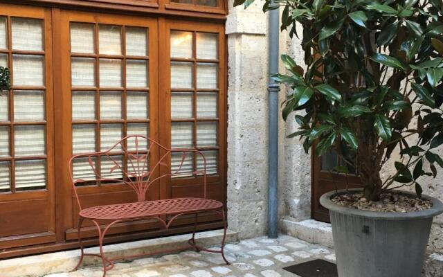 Maison d'Ines centre historique garage privé