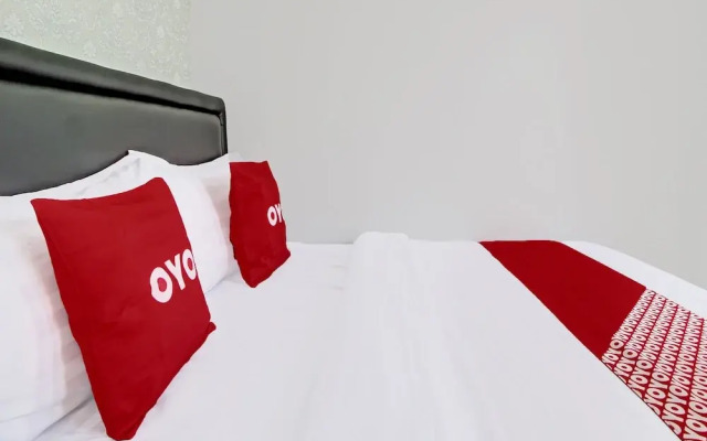 Super OYO Collection O 92363 Kp Inn