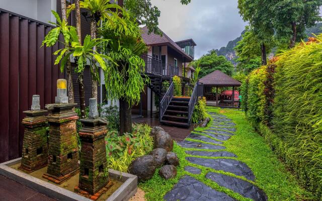 The Cliff Elegance Resort