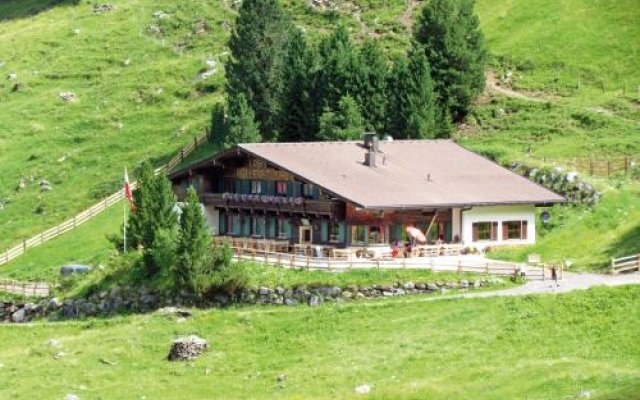 Berggasthaus Höllensteinhütte