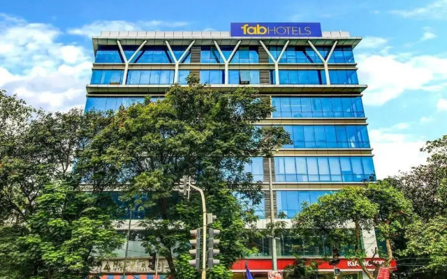 Fabhotel Axis International