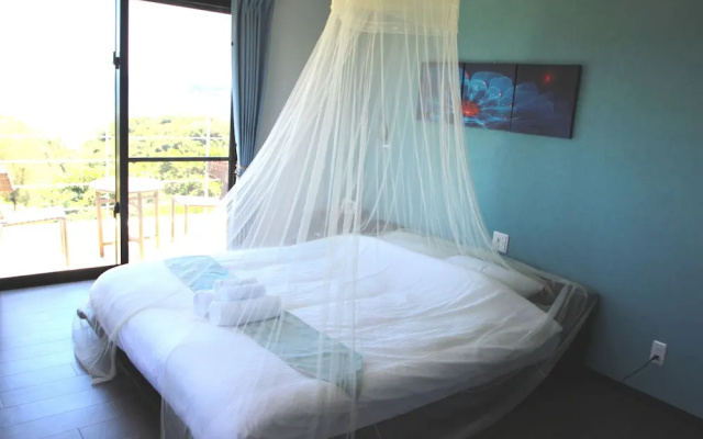 Sango Avenue – Guest Rooms – Nakijin