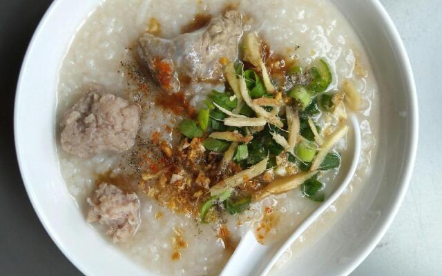 Khunyuw Hotel