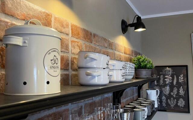 Ani - Family Friendly - A1(7)