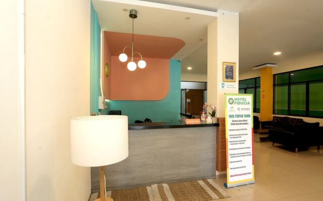 Super OYO Collection O 92130 Hotel Fiducia Kaji