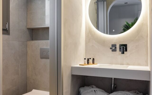Amalthia Luxury Suites