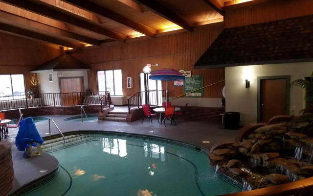 Apple Tree Inn and Suites