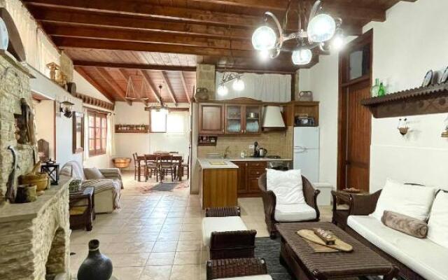 Fotini's House