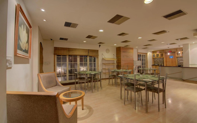 Tristar Service Apartments