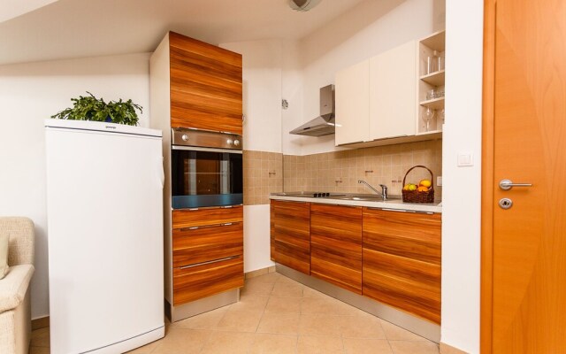 Mare & Mons Deluxe Apartments