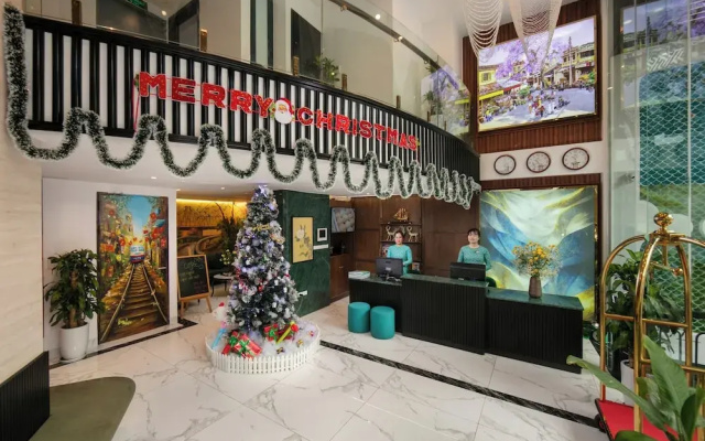 Hanoi Plaza Suite  & Spa