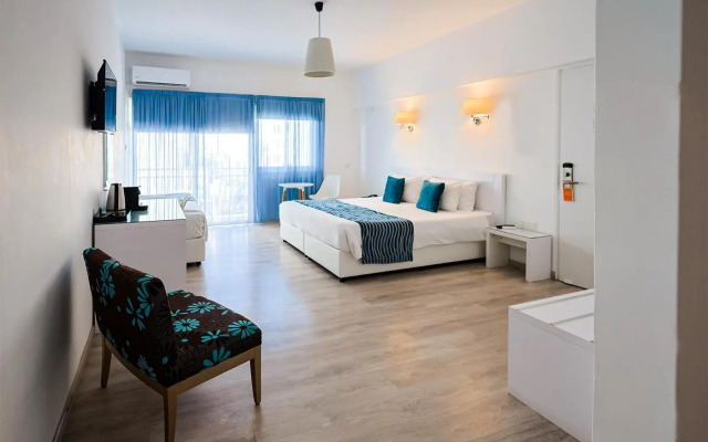 Mikes Kanarium Hotel