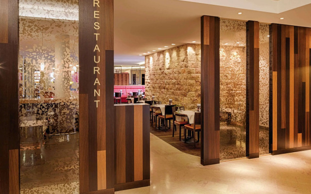 Mövenpick Hotel Geneva