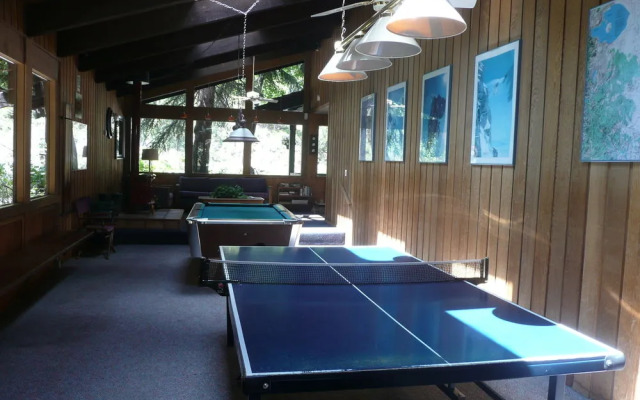 Mammoth Estates - 4 Seasons of Beauty w/ Amenities!