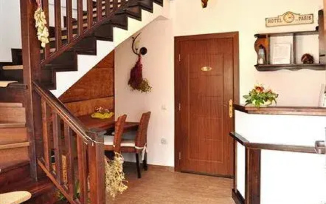 Hilde's Residence