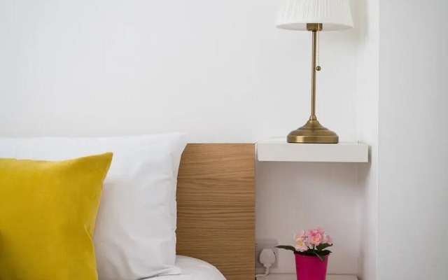 Park Lane Living! 3-bed 2-bath