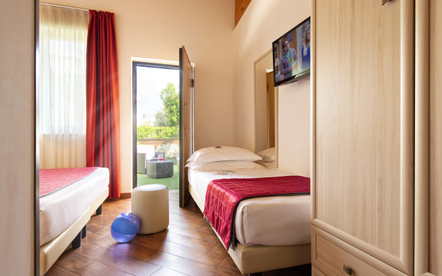 Simon Hotel