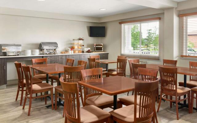 Travelodge Suites by Wyndham New Glasgow
