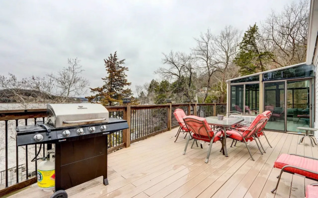 Lakefront Vacation Rental With Dock & Views!