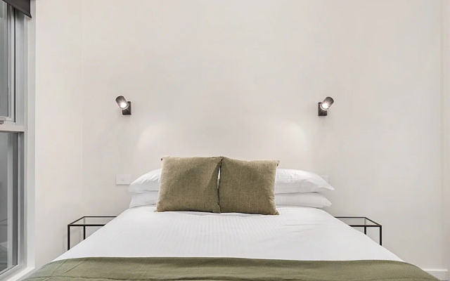 Incredible Balcony Duplex in the Heart of Fitzroy – Guest Rooms – Melbourne