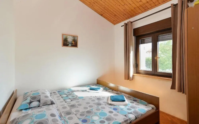 Spacious Apartment in Peroj With Terrace