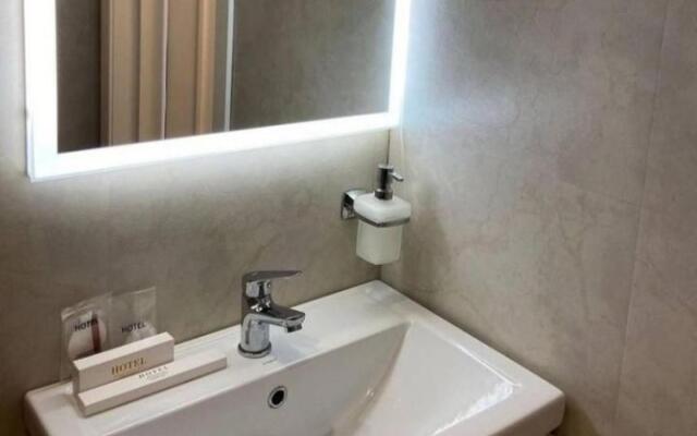Kaspi Hotel