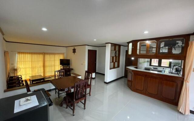 F16 Rock Garden Beach Resort Rayong