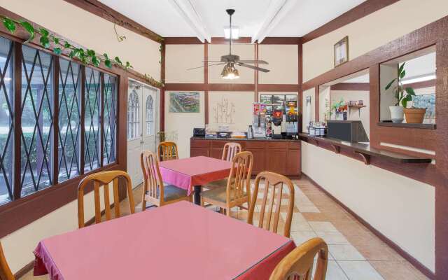 Knights Inn Battle Creek