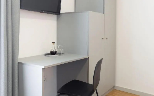 Serra do Pilar Porto Suites